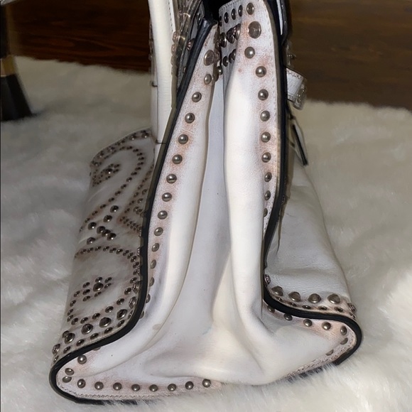 Prada Vitello Vintage Embellished White Leather - Picture 4 of 7